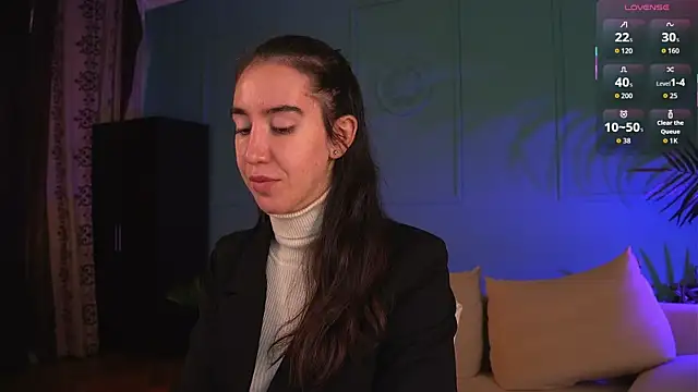 Snapshot of Belle_Via chatting on April 13, 2026, 2:32 pm Belle Via online show from April 13, 2026, 2:32 pm