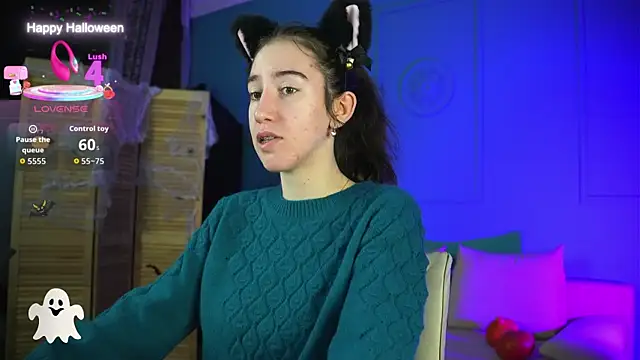 Snapshot of Belle_Via chatting on October 31, 2025, 3:52 pm Belle Via online show from October 31, 2025, 3:52 pm