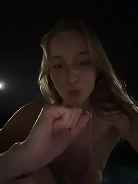 PollyAgata online show from May 25, 2026, 10:52 pm