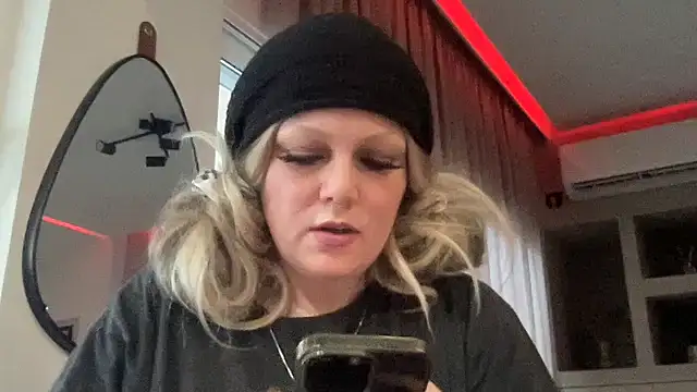 JessicaBunny online show from November 28, 2025, 2:50 pm