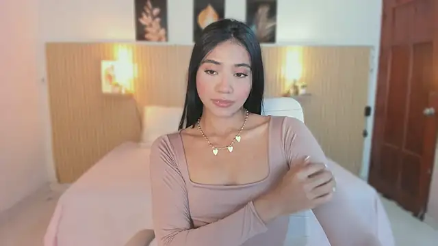 Harmony Malkova online show from April 5, 2026, 11:55 pm