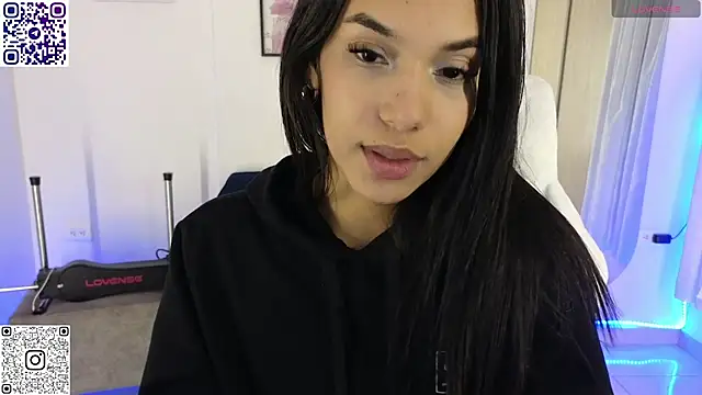 Snapshot of kharelys_777 chatting on January 22, 2025, 4:13 am kharelys 777 online show from January 22, 2025, 4:13 am