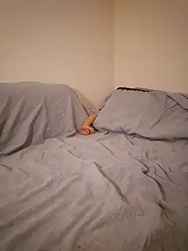 fox--3 online show from November 7, 2025, 1:21 am