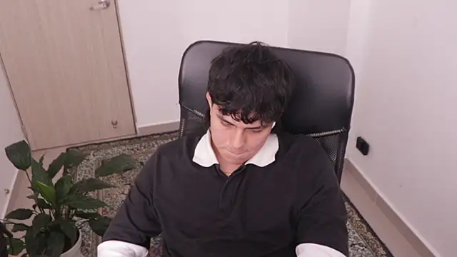 Snapshot of Tony_Hoffa chatting on February 23, 2026, 8:42 pm Tony Hoffa online show from February 23, 2026, 8:42 pm