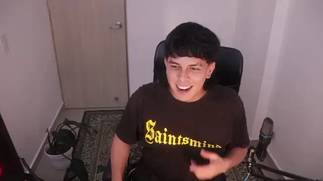 Snapshot of Tony_Hoffa chatting on February 16, 2026, 10:29 pm Tony Hoffa online show from February 16, 2026, 10:29 pm