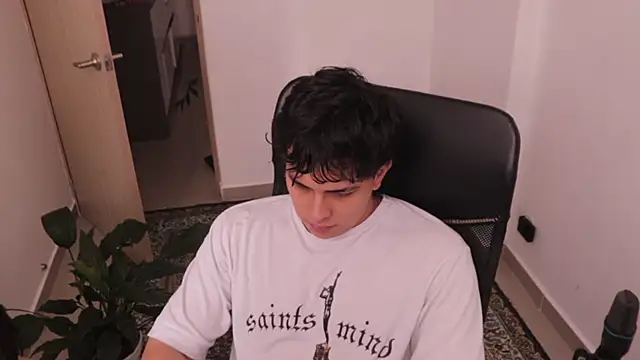 Snapshot of Tony_Hoffa chatting on February 26, 2026, 6:19 pm Tony Hoffa online show from February 26, 2026, 6:19 pm