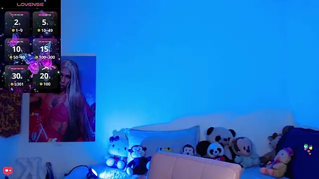 Kendall Gil online show from October 28, 2025, 4:02 am