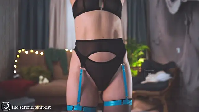 Feral Berrry  online show from December 1, 2025, 7:31 am