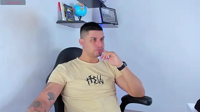 Jacoob19  online show from October 14, 2025, 11:44 am