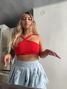 amanda-medrano1 online show from March 13, 2026, 2:55 pm