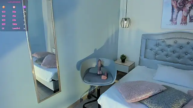 escarleth   online show from June 30, 2026, 1:44 pm