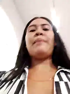 Miia grand online show from January 21, 2025, 5:51 pm