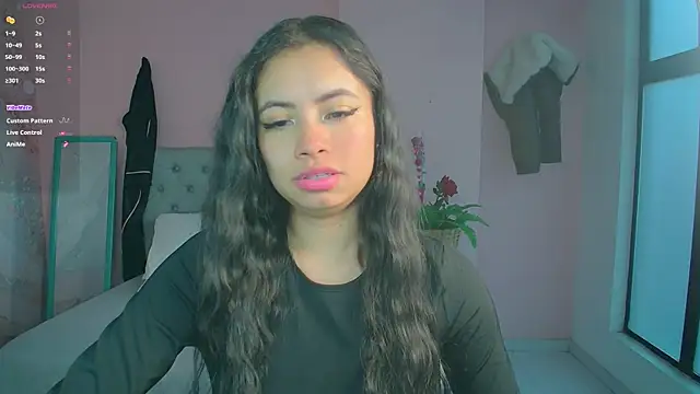 Snapshot of soyzarahtorres chatting on March 7, 2025, 9:48 pm soyzarahtorres online show from March 7, 2025, 9:48 pm