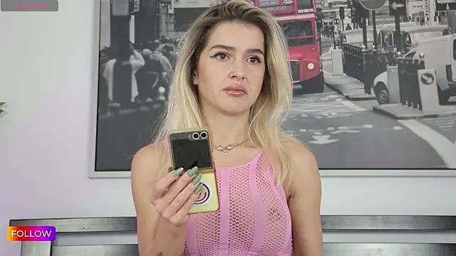 Sarah-Hart online show from October 1, 2025, 8:30 am