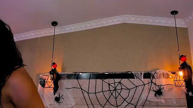 kimCosseyy online show from October 13, 2025, 2:57 am