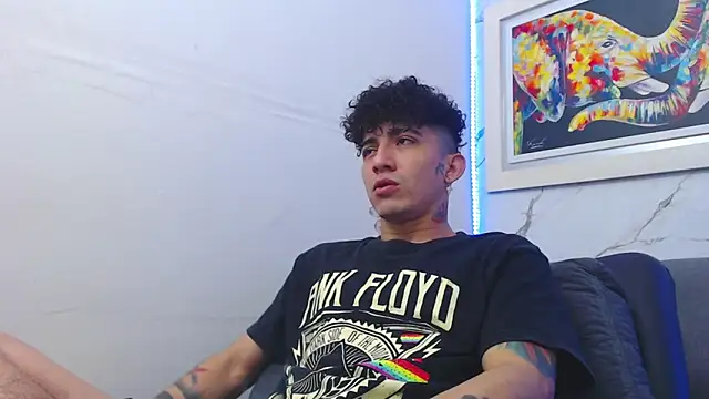 targuerian22 online show from December 22, 2025, 11:27 pm