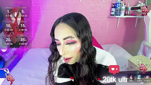 hanna  azumi online show from December 20, 2025, 1:52 am