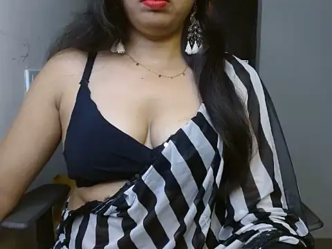 Snapshot of Priya_Joshi chatting on September 13, 2025, 7:03 pm Priya Joshi online show from September 13, 2025, 7:03 pm
