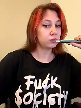 ChloesTem online show from September 12, 2025, 1:55 pm