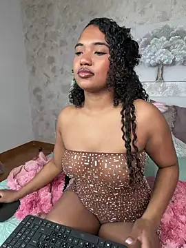 Snapshot of MilaTeenX chatting on June 21, 2026, 6:30 am MilaTeenX online show from June 21, 2026, 6:30 am