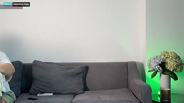 Flying-Dutchmana online show from November 13, 2025, 3:54 am