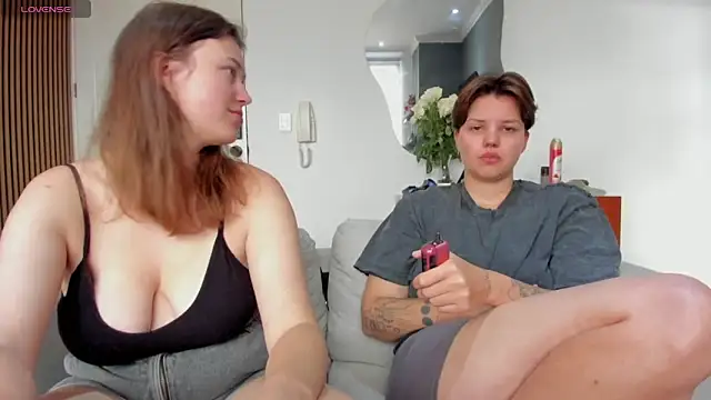 Snapshot of jessica_tenderly chatting on November 10, 2025, 2:33 pm jessica tenderly online show from November 10, 2025, 2:33 pm