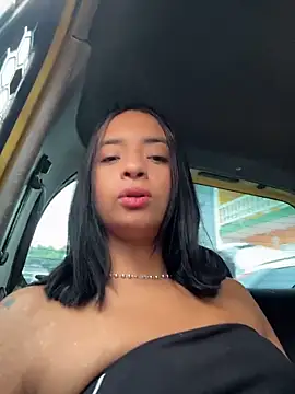 Laura fernandezII online show from February 12, 2026, 12:38 pm