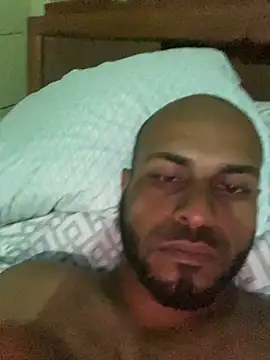 islandvybee55 online show from December 20, 2025, 2:14 am