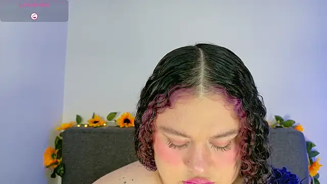 Snapshot of lunitaa0 chatting on March 14, 2026, 3:12 am lunitaa0 online show from March 14, 2026, 3:12 am