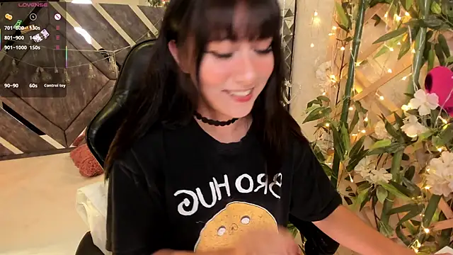 Snapshot of Nanachi_Cook chatting on April 18, 2026, 9:26 pm Nanachi Cook online show from April 18, 2026, 9:26 pm