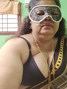 Snapshot of tamilthanushri chatting on August 1, 2026, 2:31 am tamilthanushri online show from August 1, 2026, 2:31 am