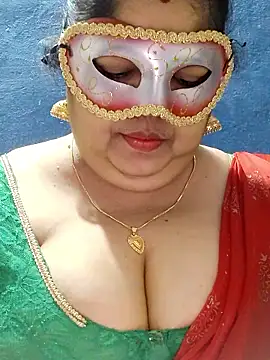 Snapshot of tamilthanushri chatting on January 16, 2026, 8:13 pm tamilthanushri online show from January 16, 2026, 8:13 pm