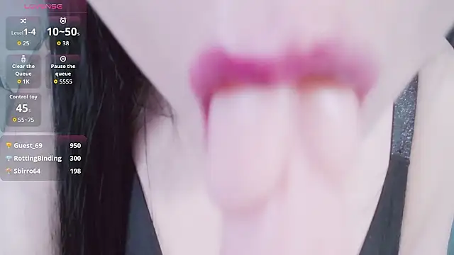 Snapshot of CN-Lily chatting on January 14, 2026, 11:30 pm CN-Lily online show from January 14, 2026, 11:30 pm