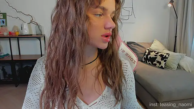 Snapshot of aesthetics__tease chatting on March 20, 2026, 3:29 am aesthetics tease online show from March 20, 2026, 3:29 am