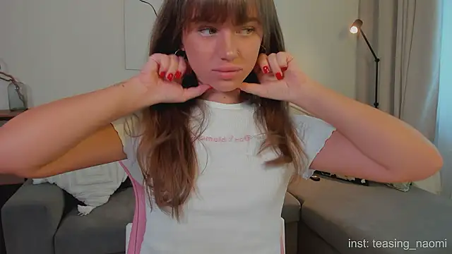 Snapshot of aesthetics__tease chatting on March 13, 2026, 4:17 am aesthetics tease online show from March 13, 2026, 4:17 am
