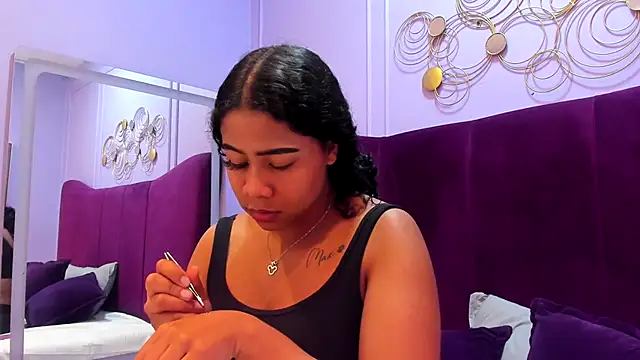 Snapshot of Sofi_Fox_ chatting on October 15, 2025, 8:06 pm Sofi Fox online show from October 15, 2025, 8:06 pm