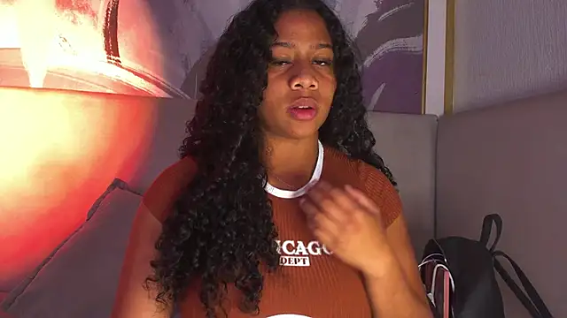 Snapshot of Sofi_Fox_ chatting on April 29, 2026, 3:11 am Sofi Fox online show from April 29, 2026, 3:11 am