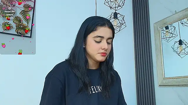 Snapshot of natalia_aguirre1 chatting on September 12, 2025, 12:27 pm natalia aguirre1 online show from September 12, 2025, 12:27 pm