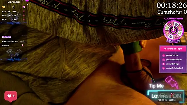 Snapshot of coupleofficial chatting on January 27, 2025, 10:49 pm coupleofficial online show from January 27, 2025, 10:49 pm