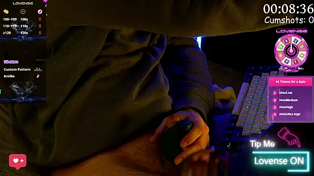 Snapshot of coupleofficial chatting on January 23, 2025, 10:01 pm coupleofficial online show from January 23, 2025, 10:01 pm