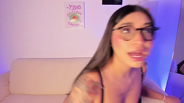 Snapshot of sensualhaven_ chatting on November 15, 2025, 12:58 am sensualhaven online show from November 15, 2025, 12:58 am