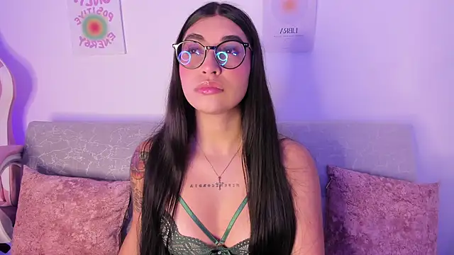 Snapshot of sensualhaven_ chatting on January 3, 2025, 11:23 pm sensualhaven online show from January 3, 2025, 11:23 pm