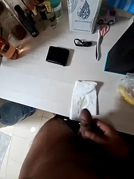 Snapshot of Arfaqu chatting on February 22, 2026, 1:57 pm Arfaqu online show from February 22, 2026, 1:57 pm