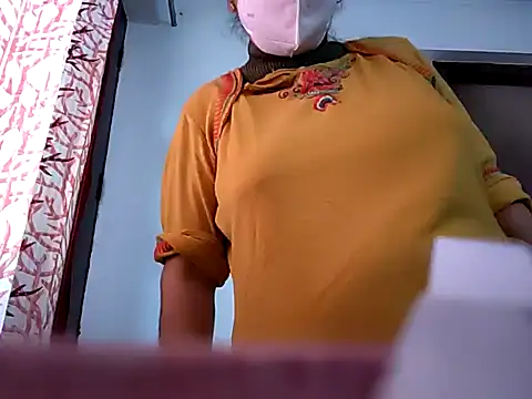 Snapshot of cutiecatty21 chatting on December 11, 2024, 8:47 am cutiecatty21 online show from December 11, 2024, 8:47 am