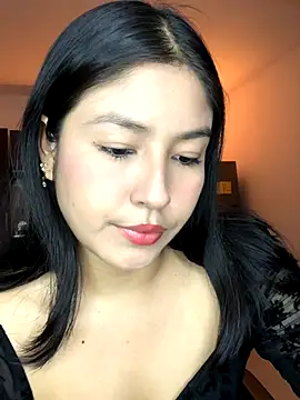 EmmaRossem online show from December 3, 2025, 7:46 pm