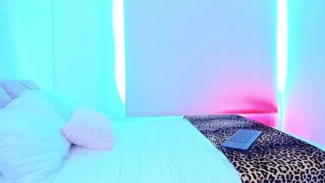 Snapshot of Alexis_Rosse chatting on April 1, 2026, 1:41 pm Alexis Rosse online show from April 1, 2026, 1:41 pm