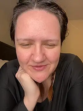 Kinkbitch25 online show from December 17, 2025, 12:26 am
