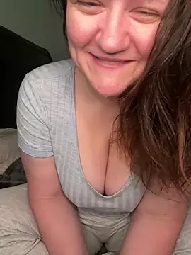 Kinkbitch25 online show from June 13, 2026, 2:26 pm