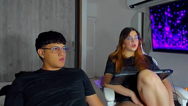 Snapshot of kittyandrick chatting on April 13, 2026, 11:20 pm kittyandrick online show from April 13, 2026, 11:20 pm