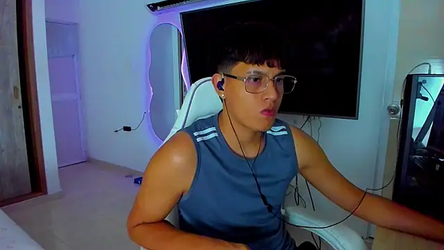 Snapshot of kittyandrick chatting on November 8, 2025, 5:22 am kittyandrick online show from November 8, 2025, 5:22 am